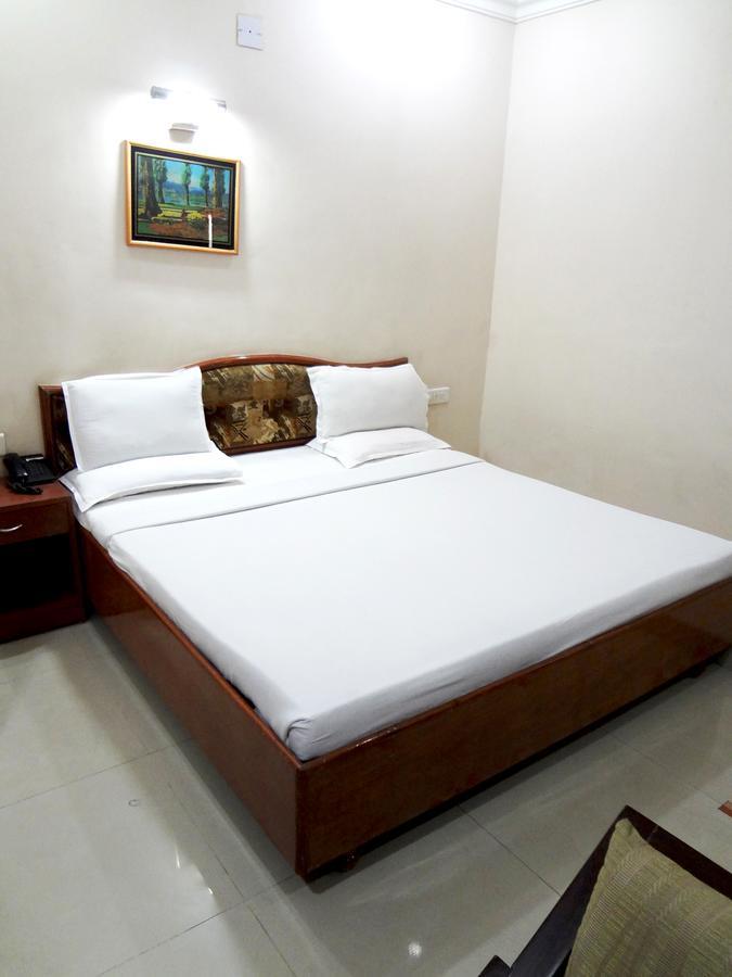 Hotel Airport Residency Ahmedabad Buitenkant foto