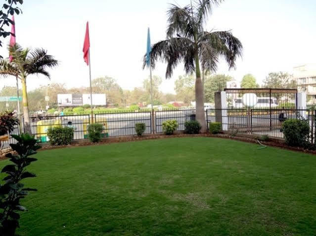 Hotel Airport Residency Ahmedabad Buitenkant foto